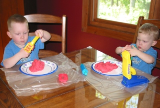 free play dough recipe provided by Craft Elf